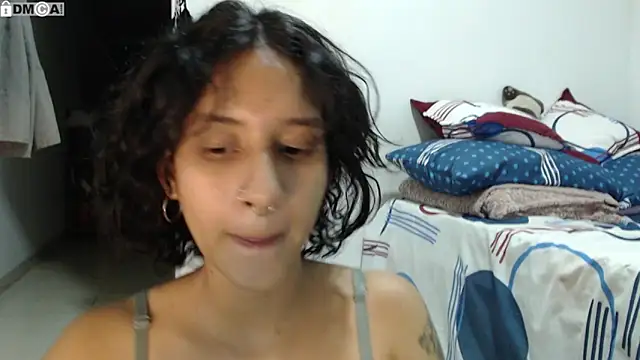 AlinaWoolf  online show from 4, 11, 2025