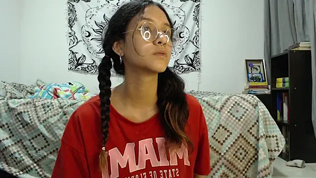 AlinaWoolf  online show from 25, 2, 2025