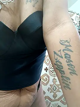 mariah2299 online show from 10, 11, 2025