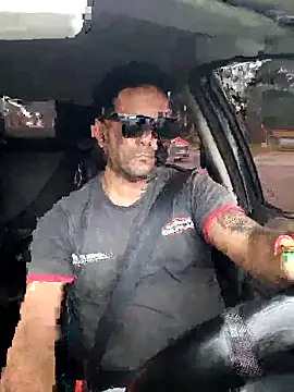 hecwil8 online show from 6, 10, 2025