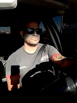 hecwil8 online show from 9, 10, 2025