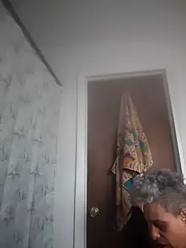 CeceilaMoon online show from 10, 3, 2026