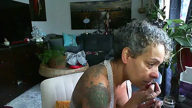 CeceilaMoon online show from 23, 11, 2025