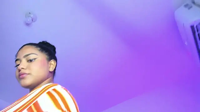 sharlot evans  online show from 29, 11, 2025