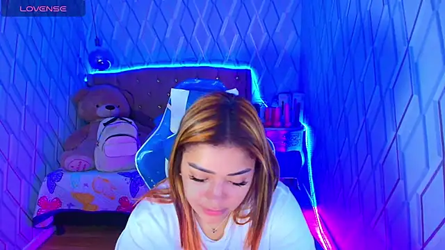 NicolleTaylor online show from 8, 10, 2025