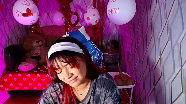 NicolleTaylor online show from 13, 2, 2026