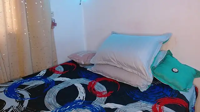 Isabella Du online show from 15, 3, 2025