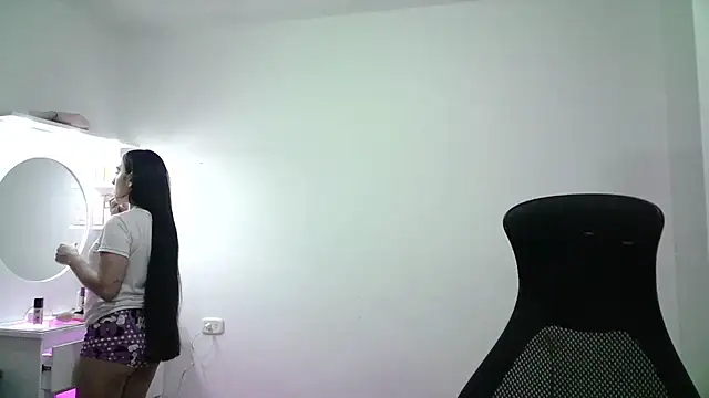 aineangeel online show from 5, 11, 2025