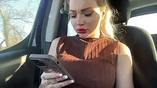 petitebeauty online show from 3, 12, 2025