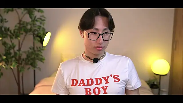 SrLuis18 online show from 8, 9, 2025