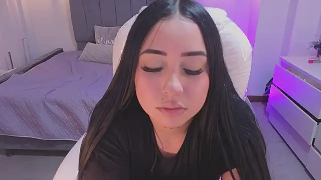 Snapshot of iam_sofiia chatting on 4, 7, 2026 iam sofiia online show from 4, 7, 2026