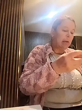 Snapshot of MarthinaBaker chatting on 17, 3, 2026 MarthinaBaker online show from 17, 3, 2026