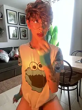 lyamthommpson online show from 28, 11, 2025