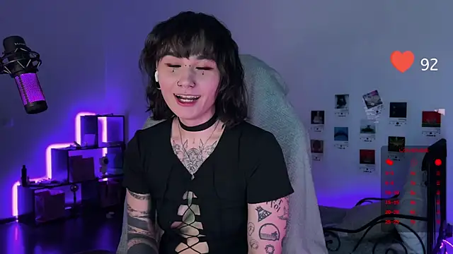 deadlysweet online show from 16, 2, 2025