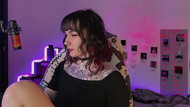 deadlysweet online show from 6, 10, 2025