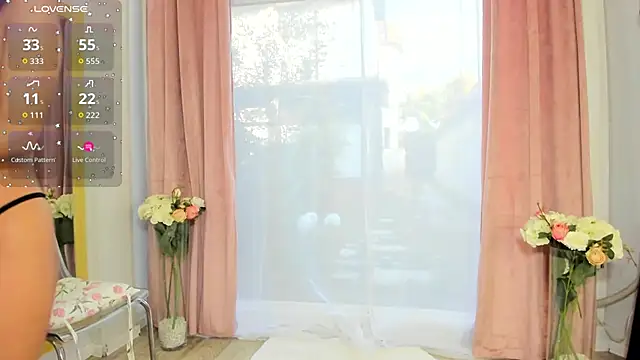 Selena Reeves online show from 5, 10, 2025