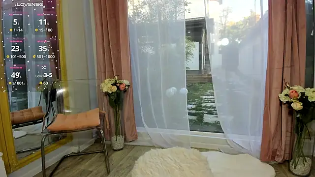 Selena Reeves online show from 10, 10, 2025