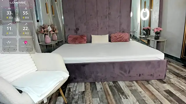 Selena Reeves online show from 4, 12, 2025