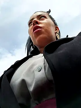 Emily Wane online show from 12, 3, 2025