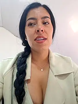 Snapshot of Emily_Wane chatting on 14, 5, 2026 Emily Wane online show from 14, 5, 2026