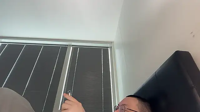 Snapshot of slaveasianboy chatting on 9, 7, 2026 slaveasianboy online show from 9, 7, 2026