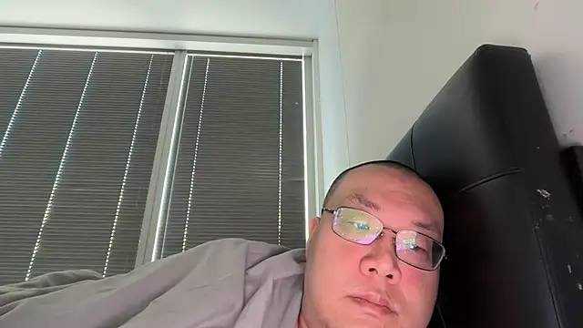 slaveasianboy online show from 11, 5, 2026