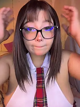Snapshot of CharlotteMillers chatting on 14, 6, 2026 CharlotteMillers online show from 14, 6, 2026