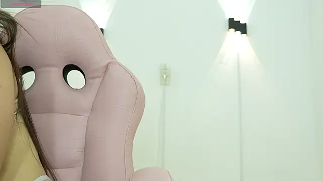 Snapshot of Emma_jamess chatting on 14, 2, 2026 Emma jamess online show from 14, 2, 2026