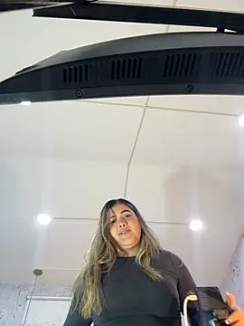 EVELIN MASON online show from 6, 5, 2026