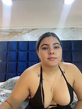 EVELIN MASON online show from 13, 5, 2026