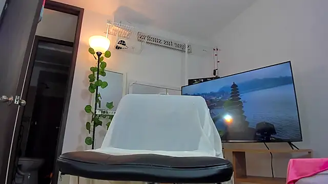 SharonGrowing online show from 20, 2, 2025