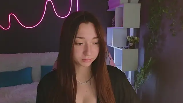 YasmineWest online show from 6, 10, 2025