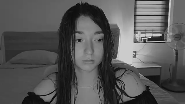 YasmineWest online show from 3, 4, 2026