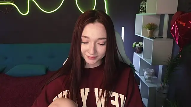 YasmineWest online show from 24, 2, 2025