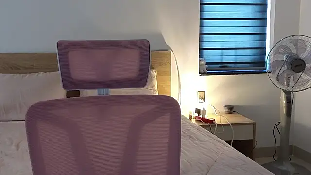 YasmineWest online show from 26, 3, 2026