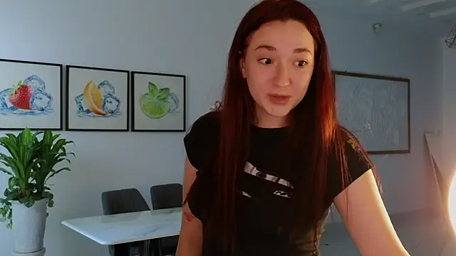 YasmineWest online show from 26, 7, 2026