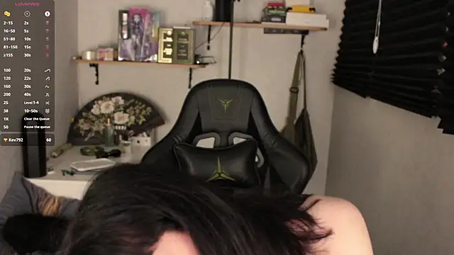 carthylovvve online show from 13, 3, 2025