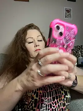 Snapshot of fatfabulous1981 chatting on 20, 11, 2025 fatfabulous1981 online show from 20, 11, 2025