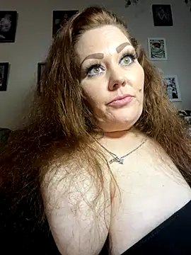 Snapshot of fatfabulous1981 chatting on 9, 11, 2025 fatfabulous1981 online show from 9, 11, 2025