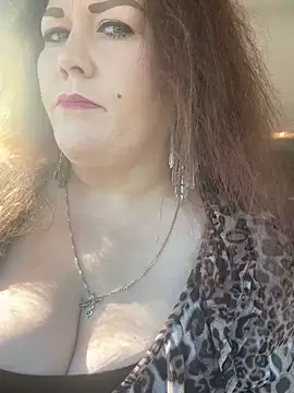 Snapshot of fatfabulous1981 chatting on 18, 10, 2025 fatfabulous1981 online show from 18, 10, 2025