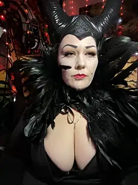 Snapshot of fatfabulous1981 chatting on 1, 11, 2025 fatfabulous1981 online show from 1, 11, 2025