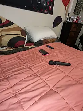 fatfabulous1981 online show from 14, 12, 2025