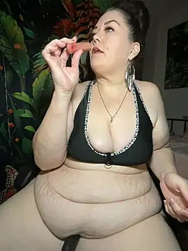 Snapshot of fatfabulous1981 chatting on 21, 3, 2025 fatfabulous1981 online show from 21, 3, 2025