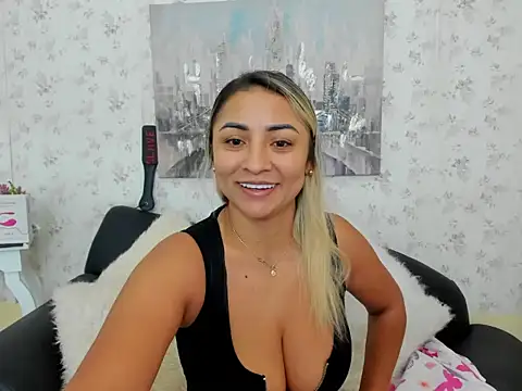 milf bigass  online show from 17, 2, 2026