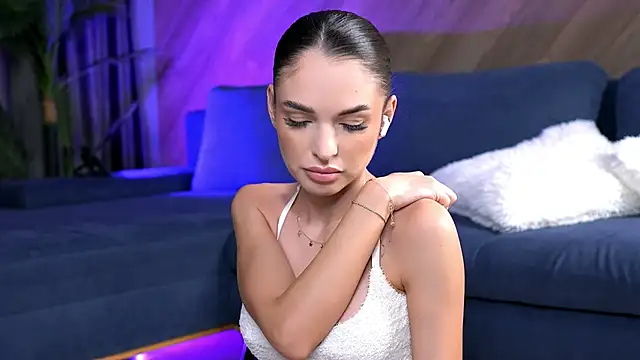 EsmeAinsley online show from 25, 9, 2025