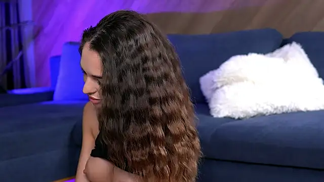 EsmeAinsley online show from 24, 9, 2025