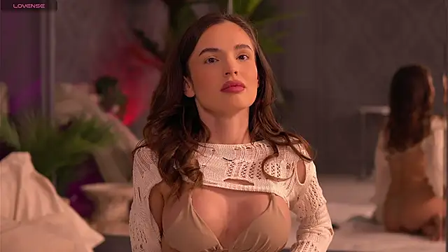 EsmeAinsley online show from 17, 3, 2025