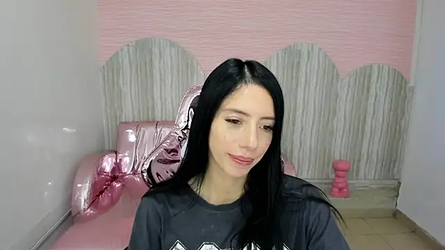 Snapshot of jess_1a chatting on 20, 12, 2024 jess 1a online show from 20, 12, 2024