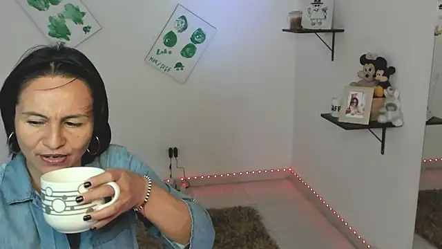 lollita 23  online show from 12, 9, 2025