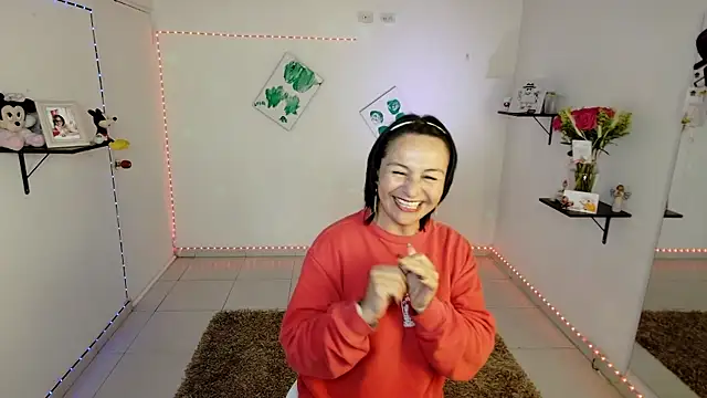 lollita 23  online show from 7, 1, 2026